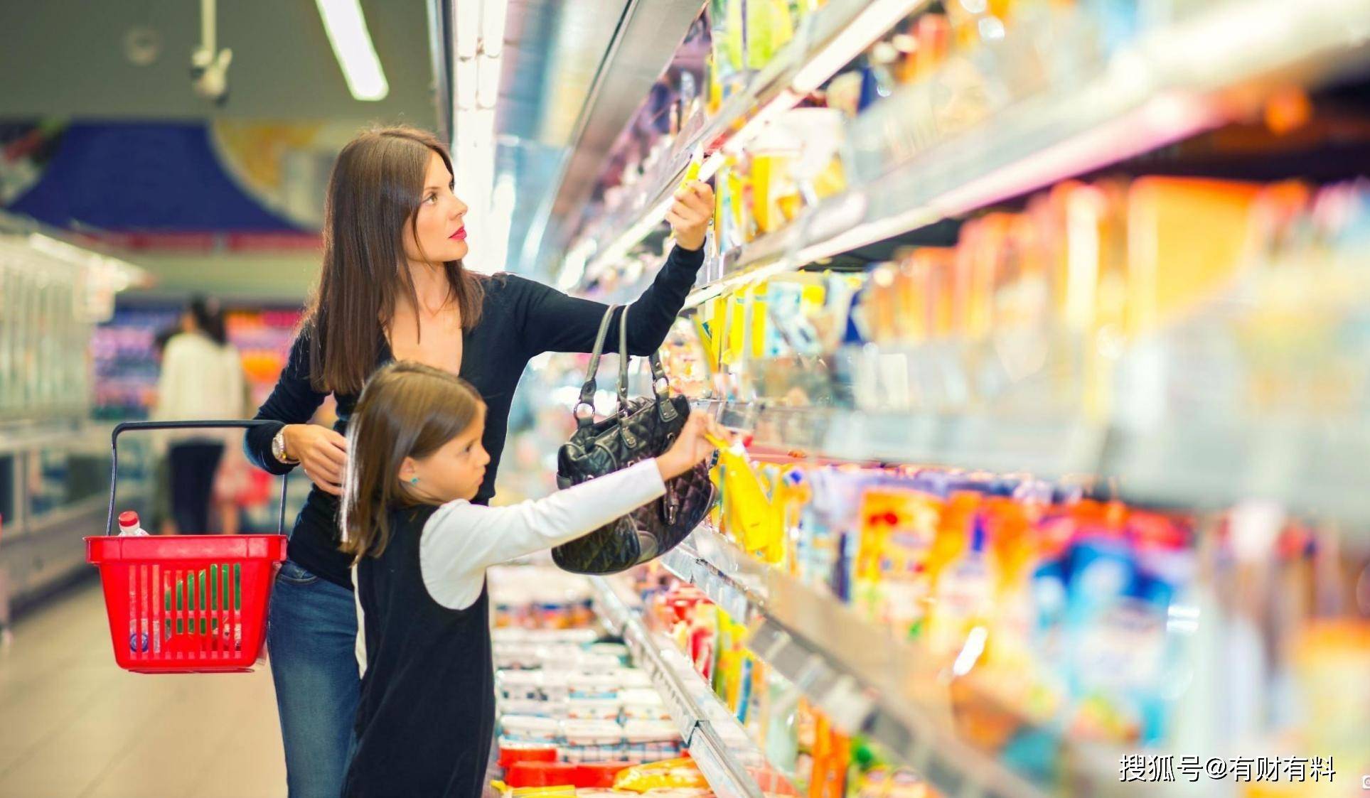 原创 把一个亿存入银行,光靠利息过日子,可以享受到什么样的生活呢?4