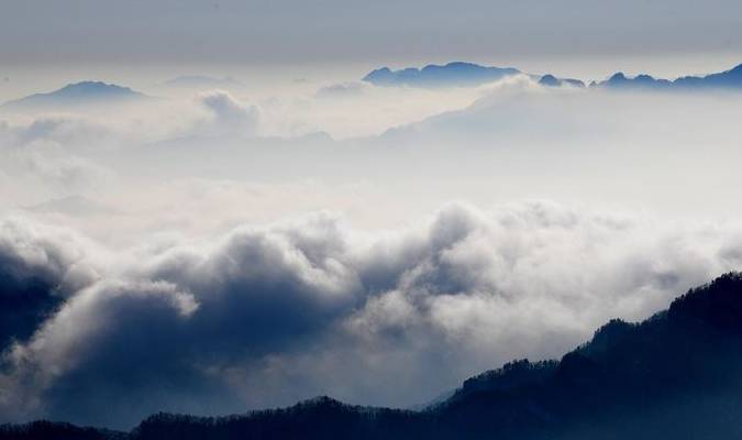 原创 老君山：追梦你的白雪，你却馈赠天宫云海25