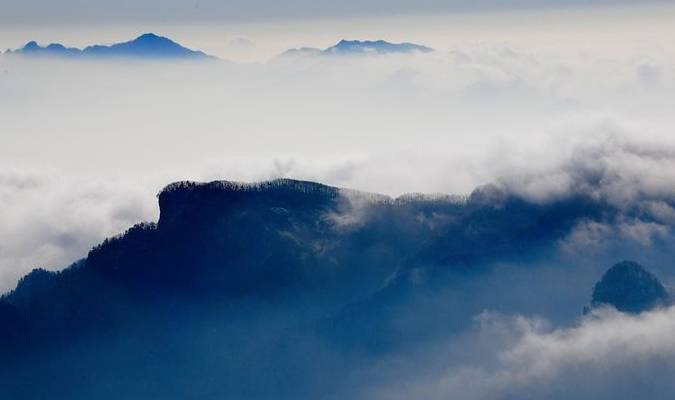 原创 老君山：追梦你的白雪，你却馈赠天宫云海26