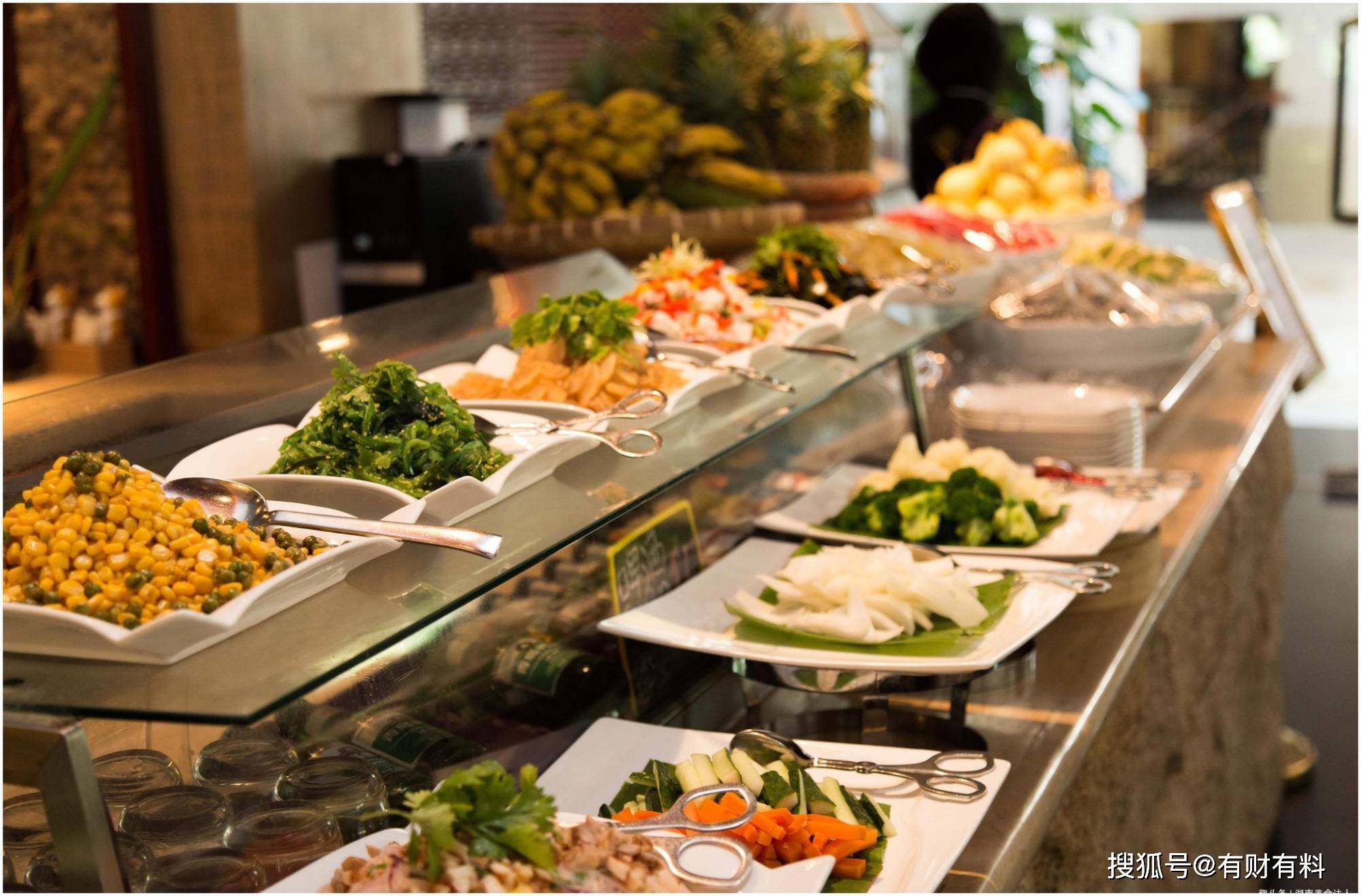 原创 “自助餐”为何吃不回本?员工透露:都是套路,但老板也怕3种人3