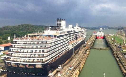 原创 世界最贵的收费站,中国每年为此花费百亿,网友:这是要逆天?4