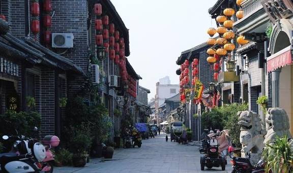 原创 安徽有个爬子巷，瘫痪儿子靠爬行要饭养母，有400年历史5