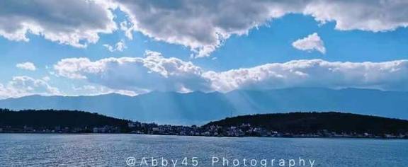 原创 希腊太远，洱海很近，跟随《妻子的浪漫旅行》去大理“圣托里尼”4