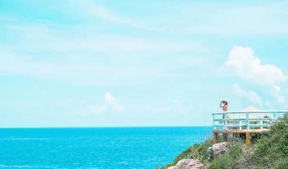 原创 刘雯最新海滩大片美出天际，看完这篇，你也能get同款8