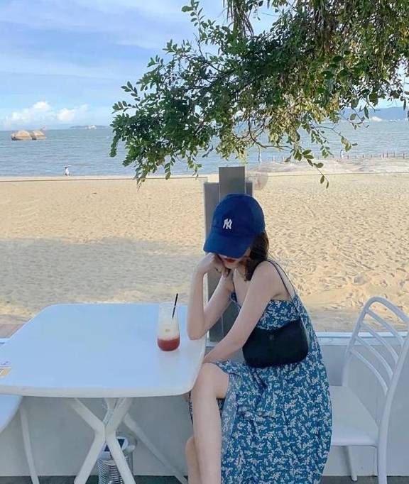 原创 刘雯最新海滩大片美出天际，看完这篇，你也能get同款22