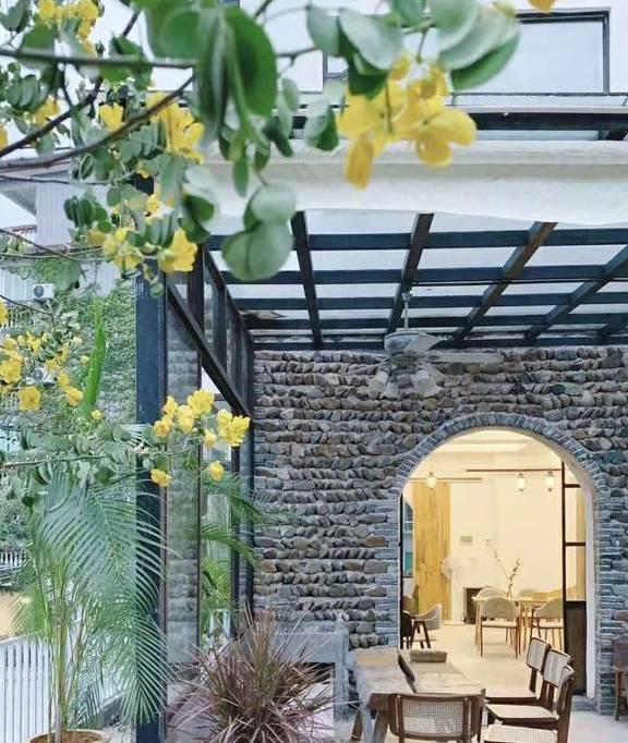 原创 韶关丹霞山附近最美的民宿,全景落地玻璃房,赏山景,看日落,美9