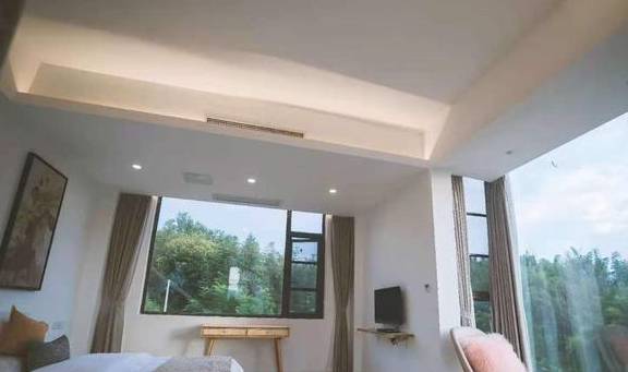 原创 韶关丹霞山附近最美的民宿,全景落地玻璃房,赏山景,看日落,美20