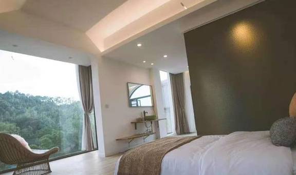 原创 韶关丹霞山附近最美的民宿,全景落地玻璃房,赏山景,看日落,美21