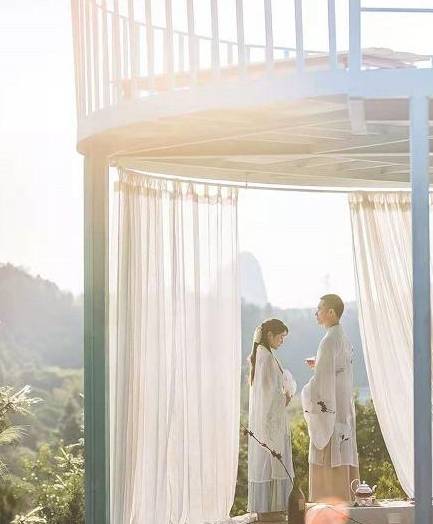 原创 韶关丹霞山附近最美的民宿,全景落地玻璃房,赏山景,看日落,美24