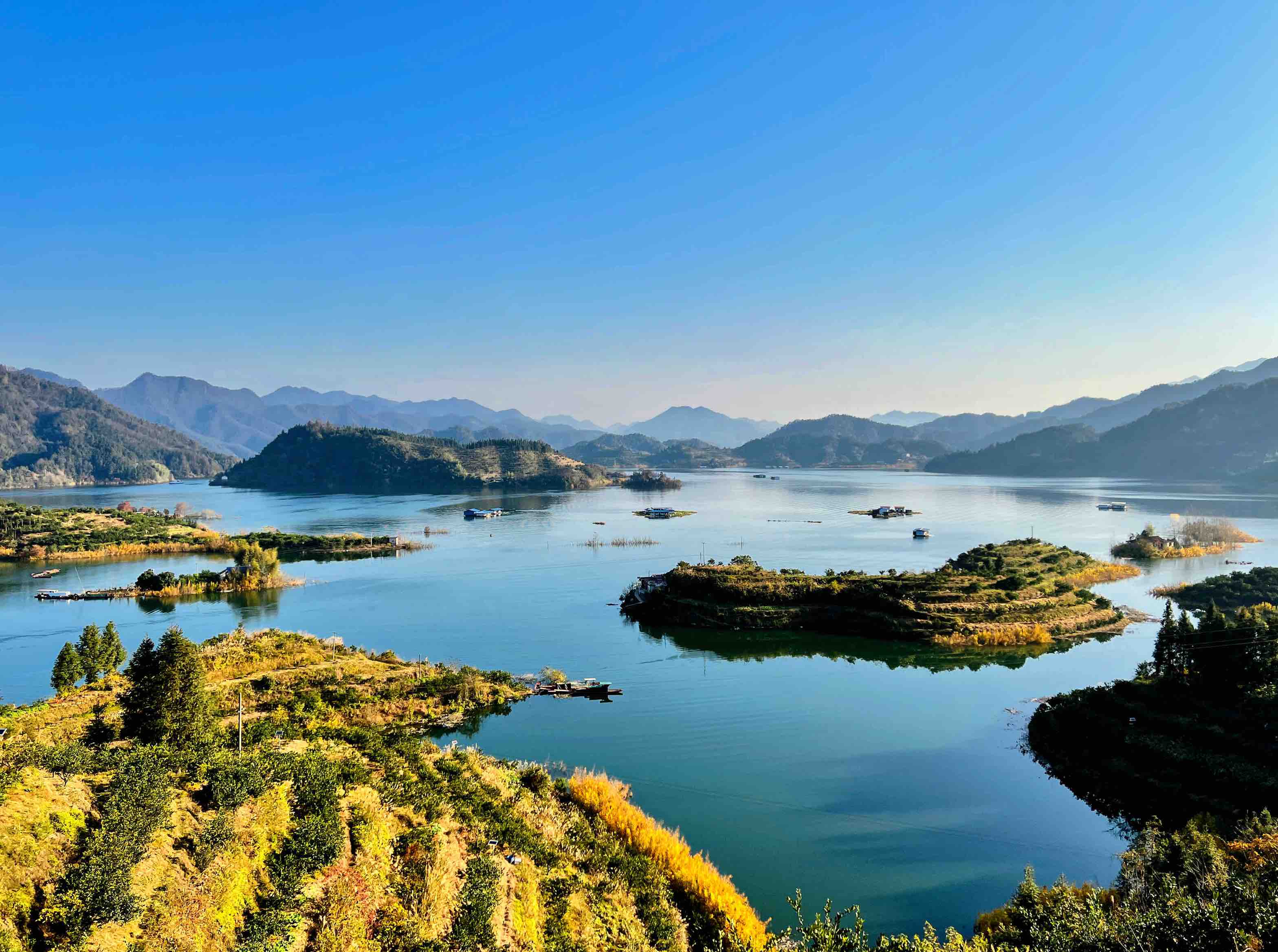 湖南安化启动建设“两山一湖”项目2