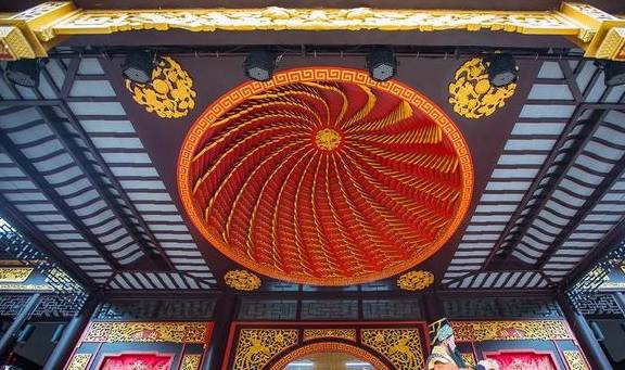 原创 江南水乡古镇众多,为何周庄成为第一?翻开历史或许是因为这个人10