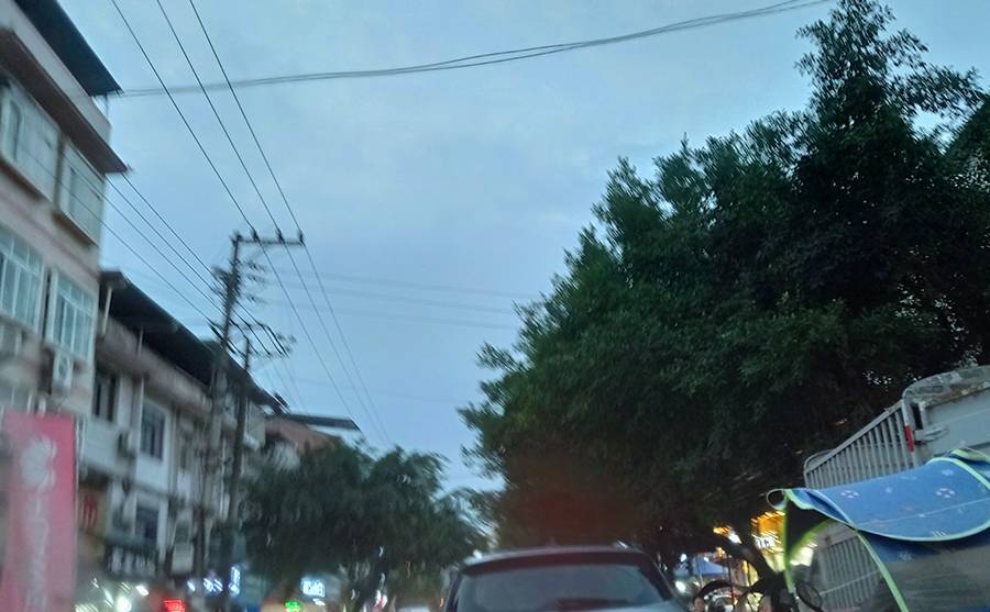 原创 开州临江镇大兴街的“堵”，该如何治？2