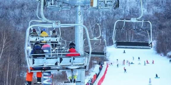 原创 「盘点」吉林四大知名滑雪场,滑雪还能赏雾凇,南方人从来没见过13