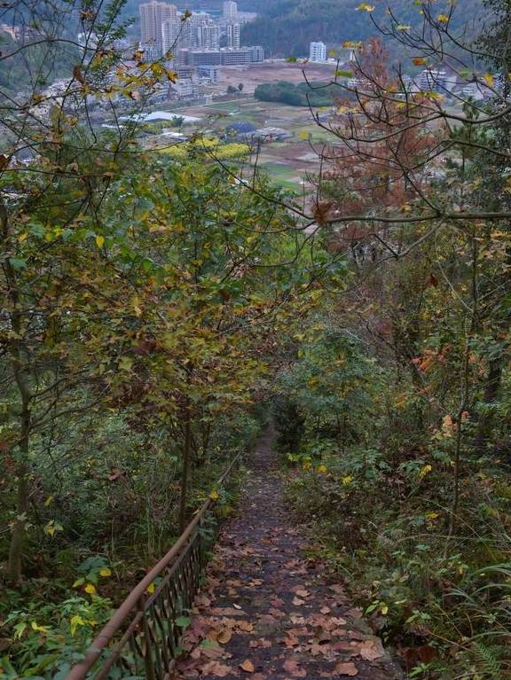 原创 云南炙手可热的城市,绝佳旅行胜地,经济增速赛过省会昆明2