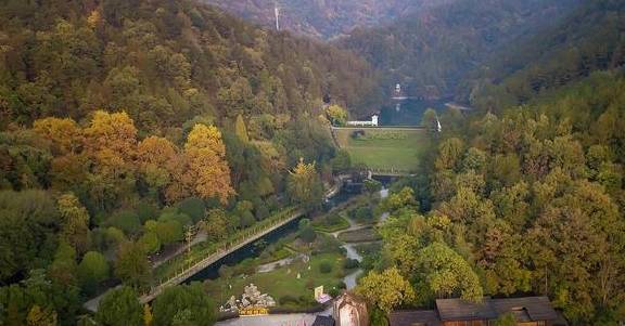 原创 十元六个灵芝蛋,哪里有?随我来,看景、尝美食,听花木兰的故事2