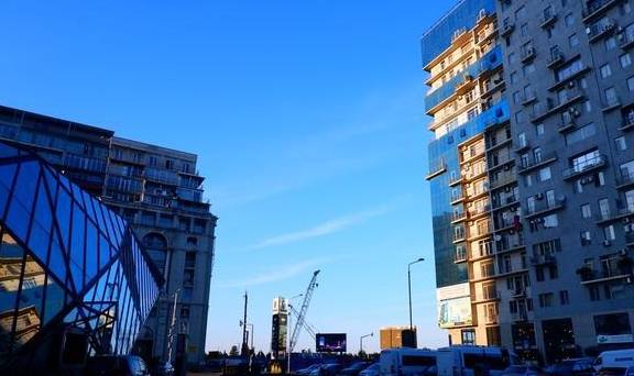 原创 见过这样的麦当劳吗?世界最美,完全就是一个艺术馆!1