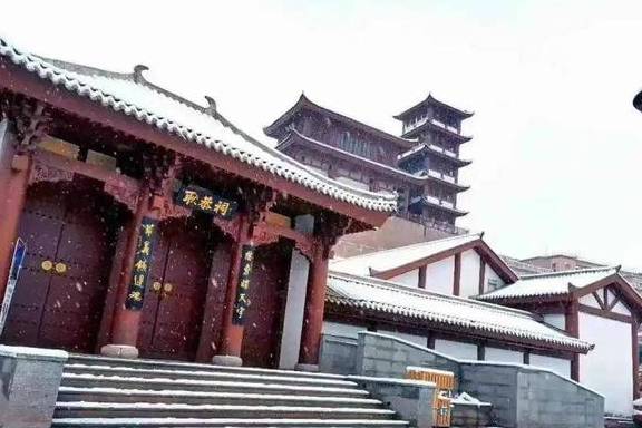 原创 新疆沙漠大雪,喀什积雪10厘米!权威数据:气候异常,已超福建3