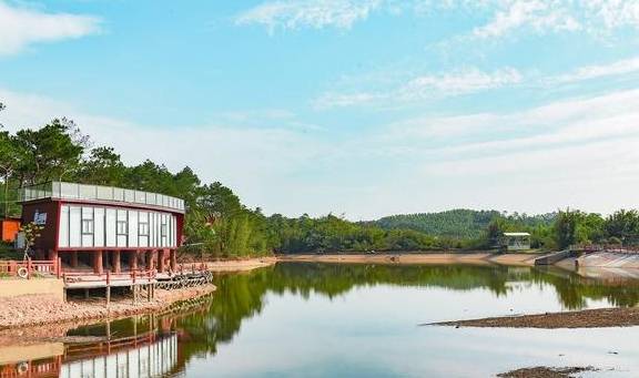 原创 新疆沙漠大雪,喀什积雪10厘米!权威数据:气候异常,已超福建4