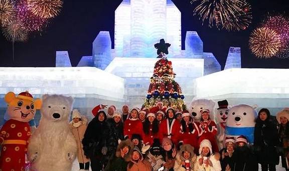 原创 带你玩转冰雪王国!体验冰灯雪雕冬捕节2