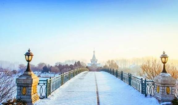 原创 带你玩转冰雪王国!体验冰灯雪雕冬捕节12