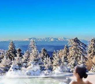 原创 带你玩转冰雪王国!体验冰灯雪雕冬捕节36