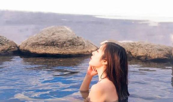 原创 带你玩转冰雪王国!体验冰灯雪雕冬捕节57