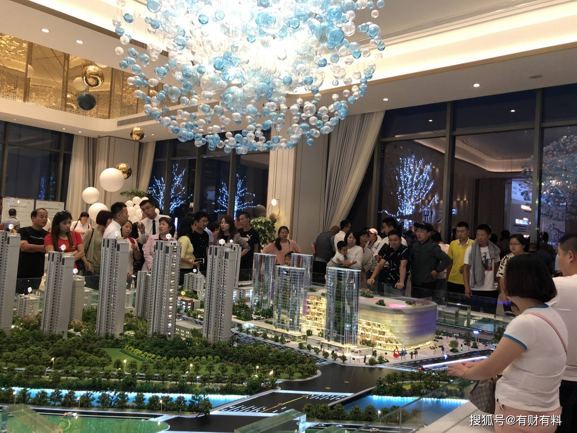 原创 存钱与不存钱的两个人,5年后,差距会有多大?5