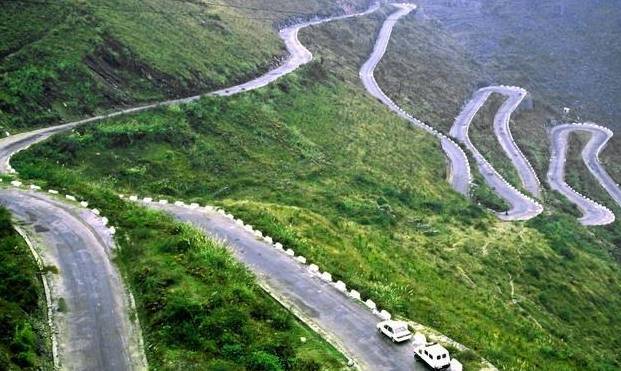 原创 贵州深山区的神奇寨子：村民用镰刀剃头，男人带枪不违法9