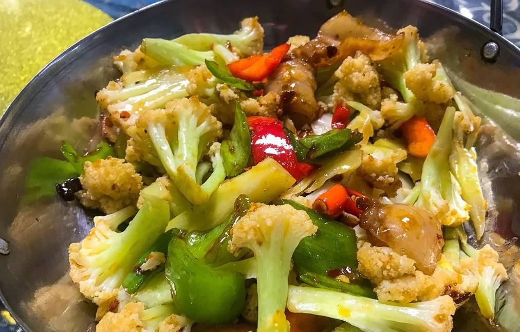 原创 6个人去三亚一餐厅吃饭，七个菜花了465块，你觉得价格如何？11