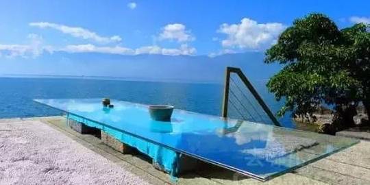 原创 坐船才能到的“太阳宫”,杨丽萍家也太惊艳了,当真是孔雀公主5