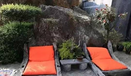 原创 坐船才能到的“太阳宫”,杨丽萍家也太惊艳了,当真是孔雀公主9