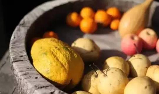 原创 坐船才能到的“太阳宫”,杨丽萍家也太惊艳了,当真是孔雀公主15