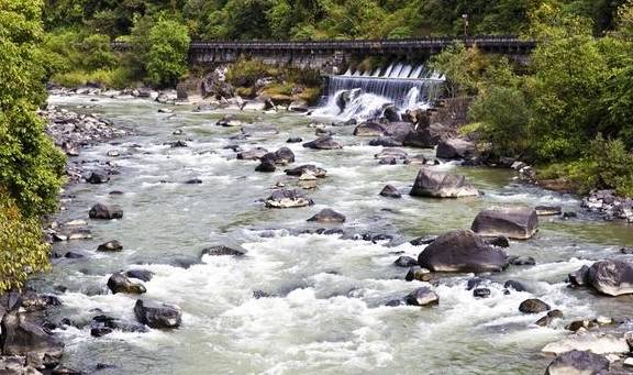 原创 奇特的火山遗迹,神奇的自然景观,大自然精雕细琢的完美艺术品7