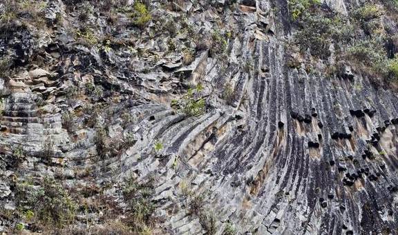 原创 奇特的火山遗迹,神奇的自然景观,大自然精雕细琢的完美艺术品13