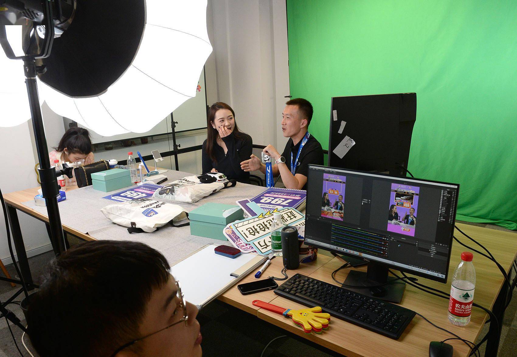 51万请陈小春仅卖5000元,明星带货“赔惨了”背后,也有刷单乱象3