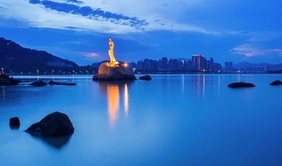 原创 我国最适合避寒的5座城市,阳光、沙滩、梯田,景色美到让人窒息8