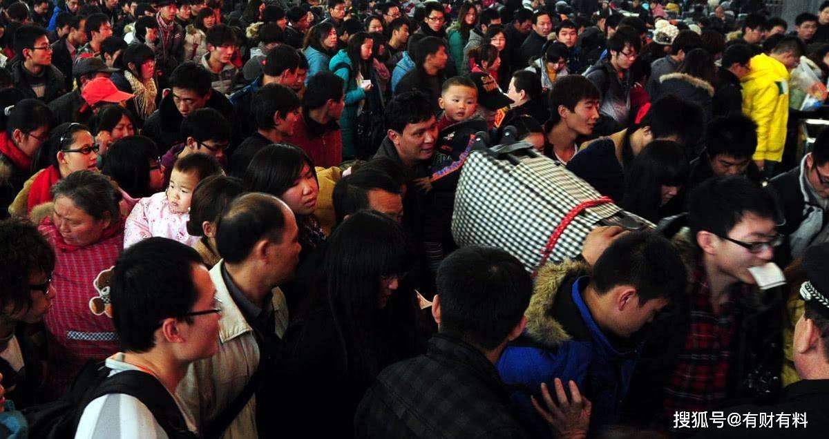 原创 2022春运返乡,购票更严了,除实名制又多一步骤,每张车票都需要1