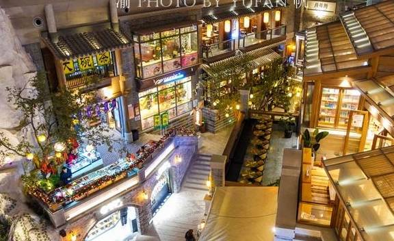 重庆洪崖洞太远,东北老板花10亿将其搬进商场,网友称长春分洞12