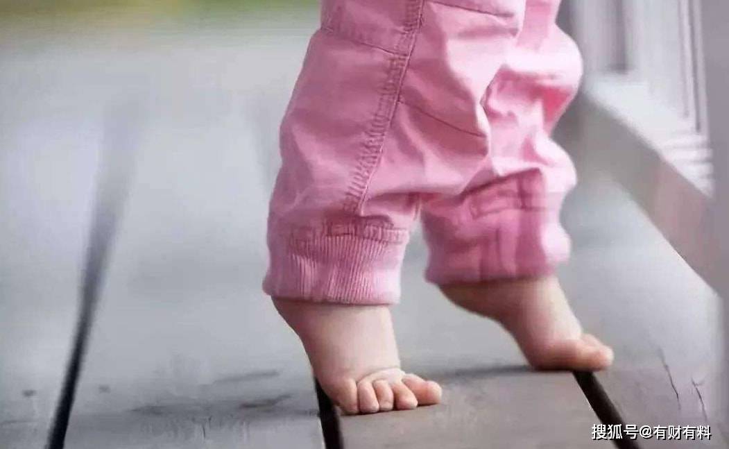 原创 出生率跌破1%,43年以来再创新低,摁住高房价或是唯一出路?2