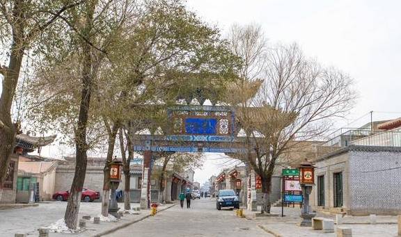 原创 距离西宁1h的这个地方常被人忽视,却是拥有600年历史的古镇5