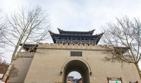 原创 距离西宁1h的这个地方常被人忽视,却是拥有600年历史的古镇11