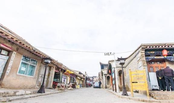 原创 距离西宁1h的这个地方常被人忽视,却是拥有600年历史的古镇8