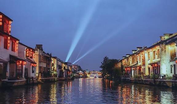 原创 无锡夜色最美的地方，千年古运河尽显古色古香，堪比南京秦淮河4