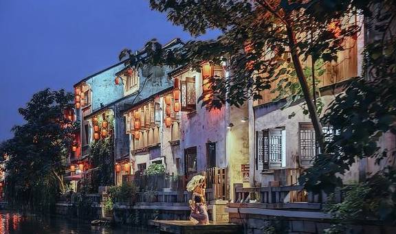原创 无锡夜色最美的地方，千年古运河尽显古色古香，堪比南京秦淮河5