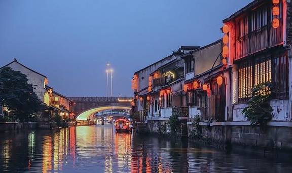 原创 无锡夜色最美的地方，千年古运河尽显古色古香，堪比南京秦淮河7