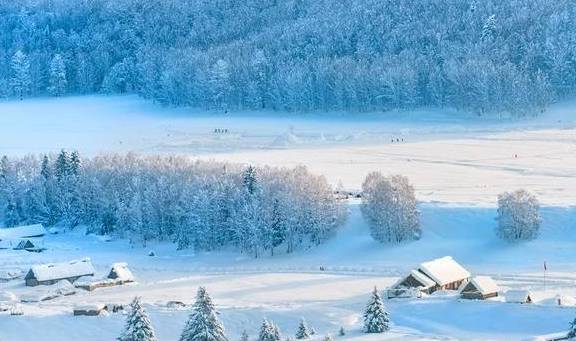 原创 新疆一到冬天,便成了童话本话!又美又仙1