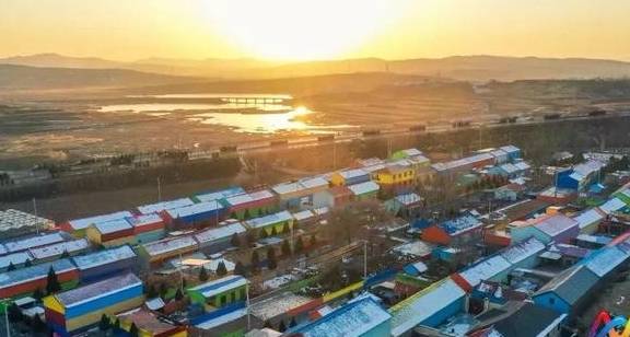 原创 网红打卡地!上党区有个“彩虹村”4