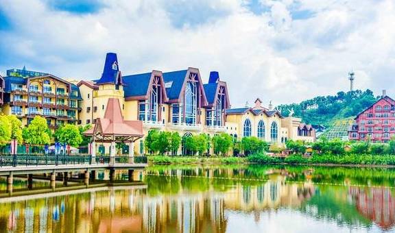 原创 广东此景区有梦幻的德国城堡，也有浪漫的荷兰风车，超适合全家游12