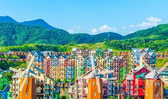 原创 广东此景区有梦幻的德国城堡，也有浪漫的荷兰风车，超适合全家游9