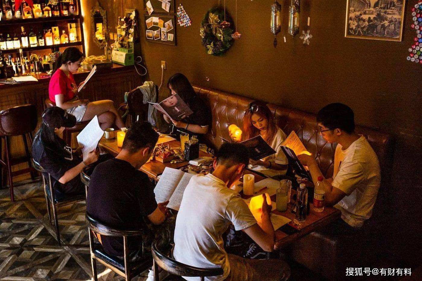 原创 又一“新社交”方式出现？人均消费两三百，满足年轻人的精神诉求5